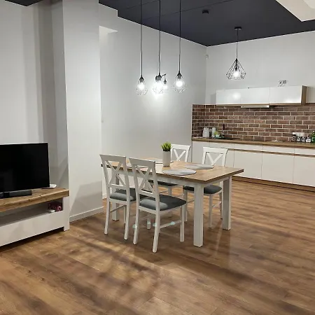 Rynek 13 Z Parkingiem - Centrum Bochni Apartamento *
